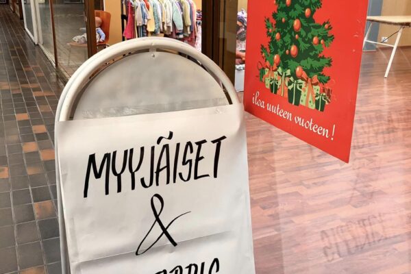 Myyjäiset Teljäntorilla